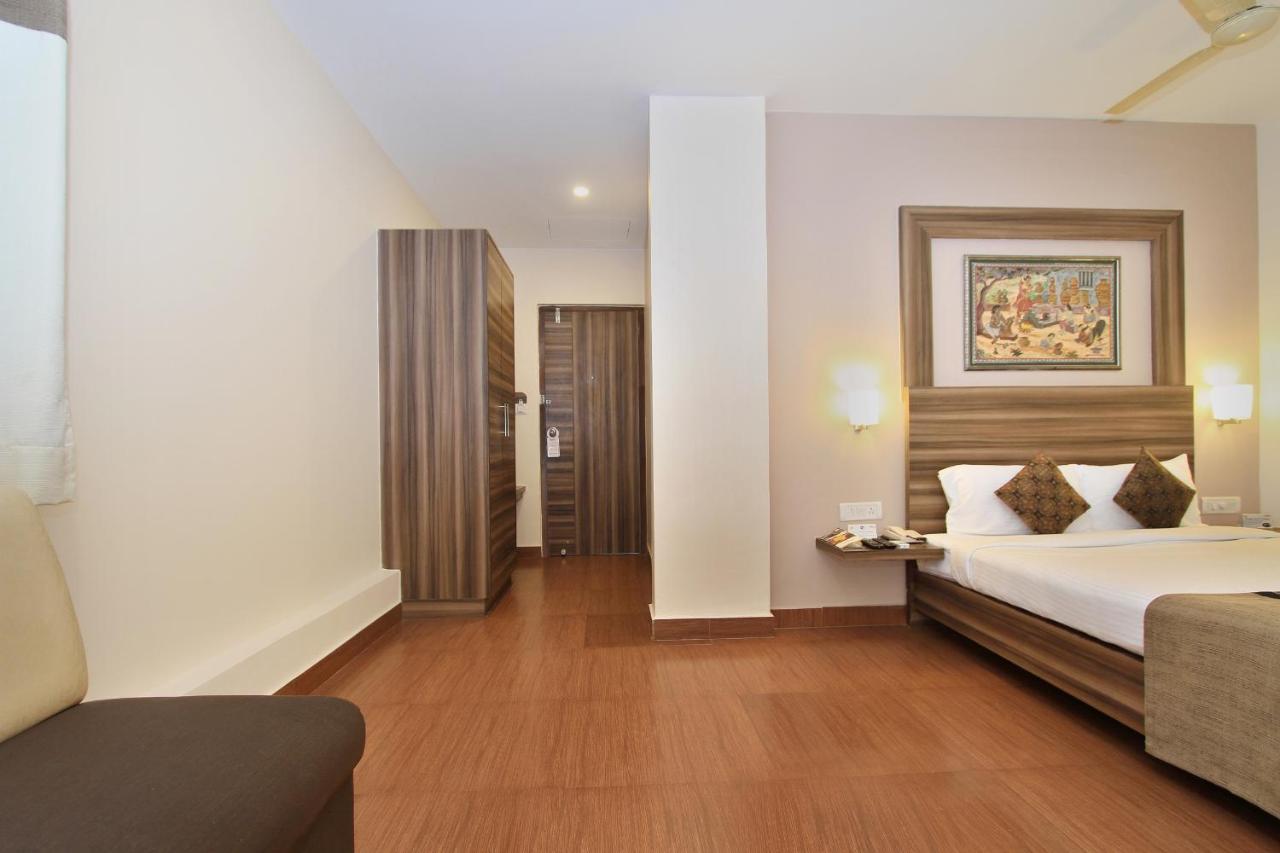 Octave La Sara Vista Hotel บังกาลอร์ ภายนอก รูปภาพ