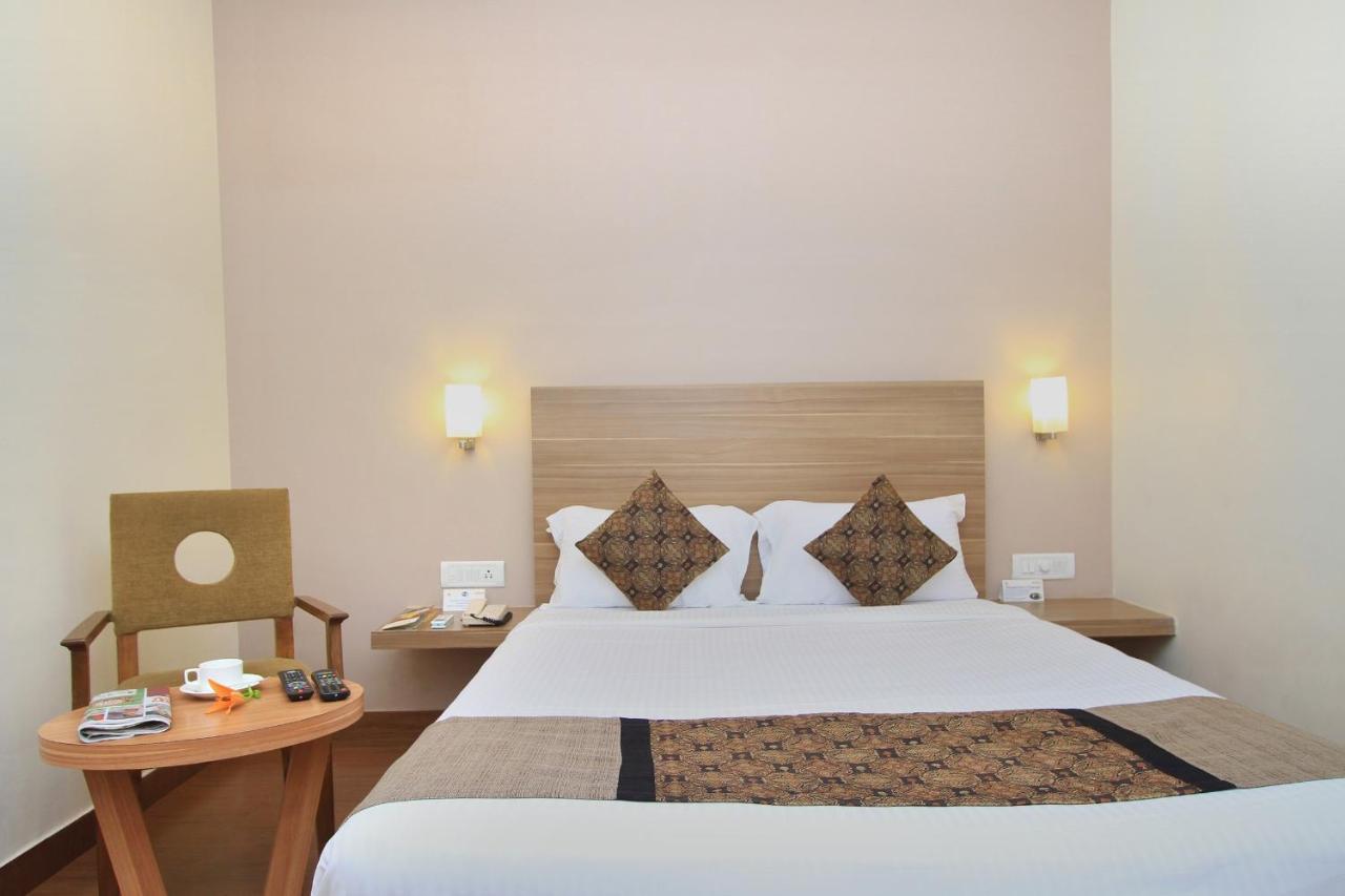 Octave La Sara Vista Hotel บังกาลอร์ ภายนอก รูปภาพ